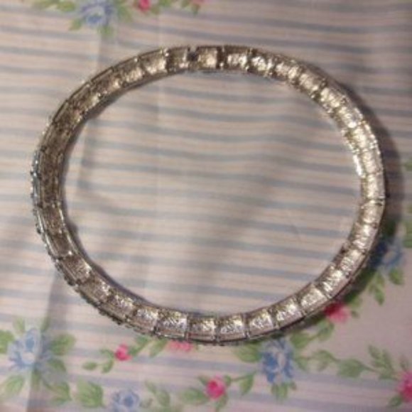 "Blue Cat's Eye Silver Tone Choker Necklace " - Picture 5 of 7